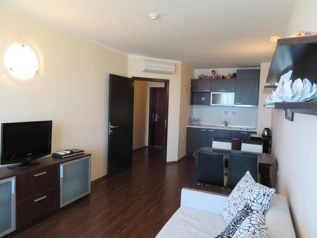Apartments Sirena First Line - Апартаменти Сирена На Първа Линия Aranyhomok Kültér fotó